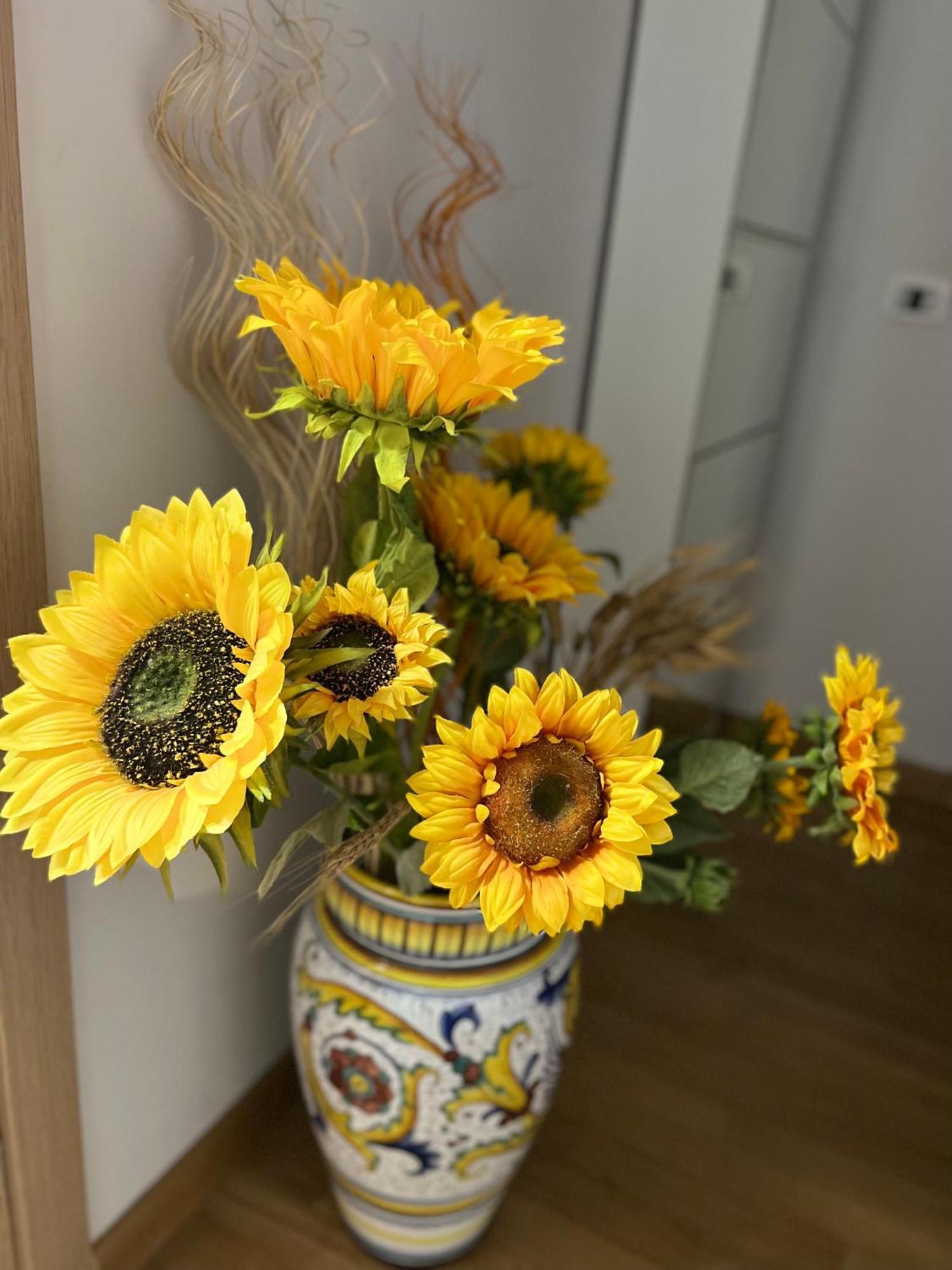 Il Giardino Della Reggia Bed & Breakfast Caserta Eksteriør bilde